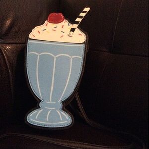 Milkshake purse